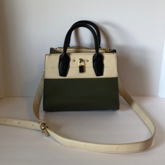 Charming Charlie Purse